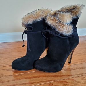 Nine West black suede & faux fur booties